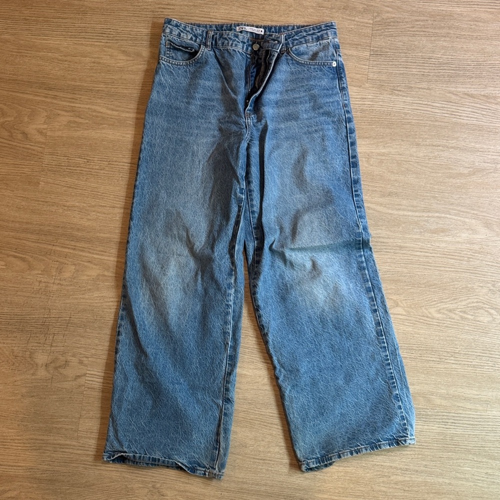 Wide leg Zara jeans